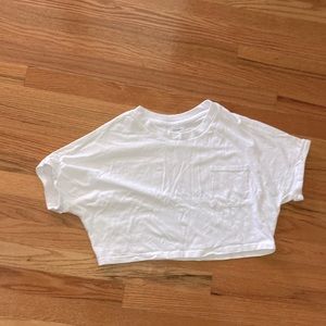 Crop top tee ⚪️
